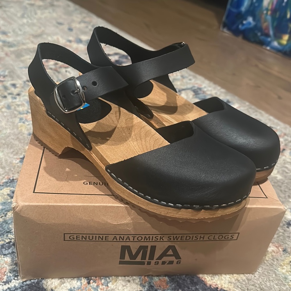 New Mia Clogs